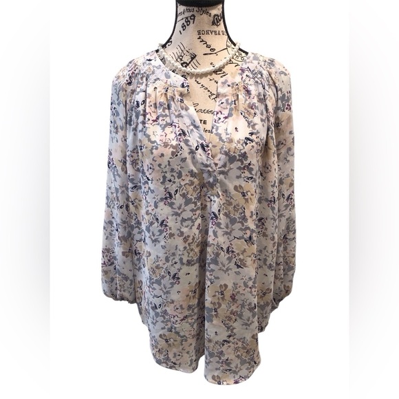 Rose & Olive Large White Gray Pink Purple Floral Women's Top Smocked Lined 3/4 - Picture 1 of 7